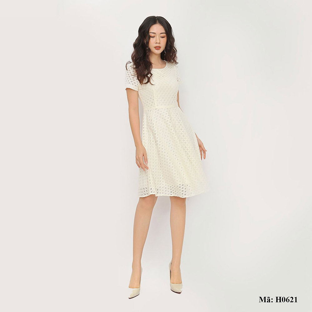 Váy xòe ren trắng tầng chân – V925 – Topvay Fashion